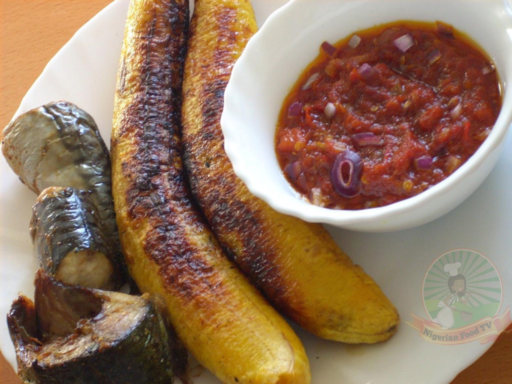 Boli (Roasted Plantain) with Fish or Groundnuts