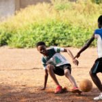 full-shot-kids-playing-together