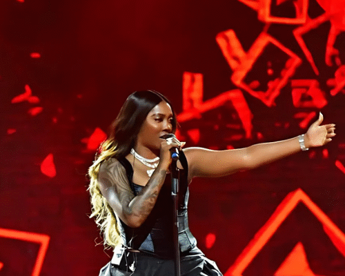 Tiwa Savage Reunites with Former English Teacher on Stage at London Concert