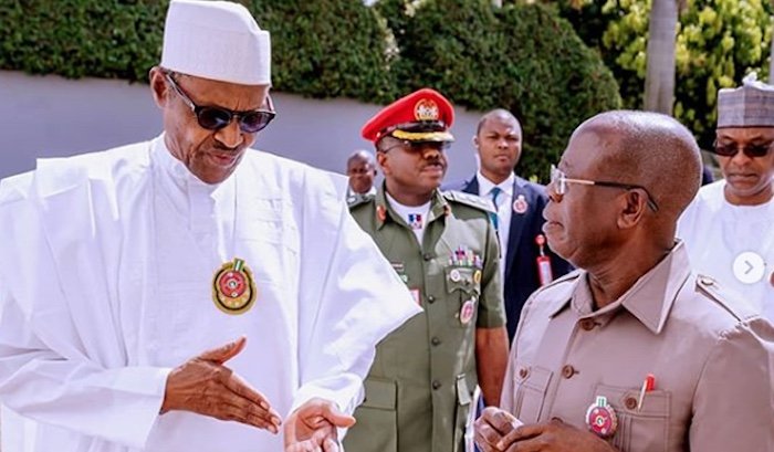 Oshiomole Blames Buhari’s Excessive For the Naira’s Collapse