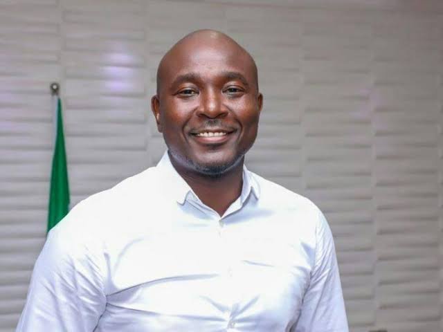 Akin Alabi 